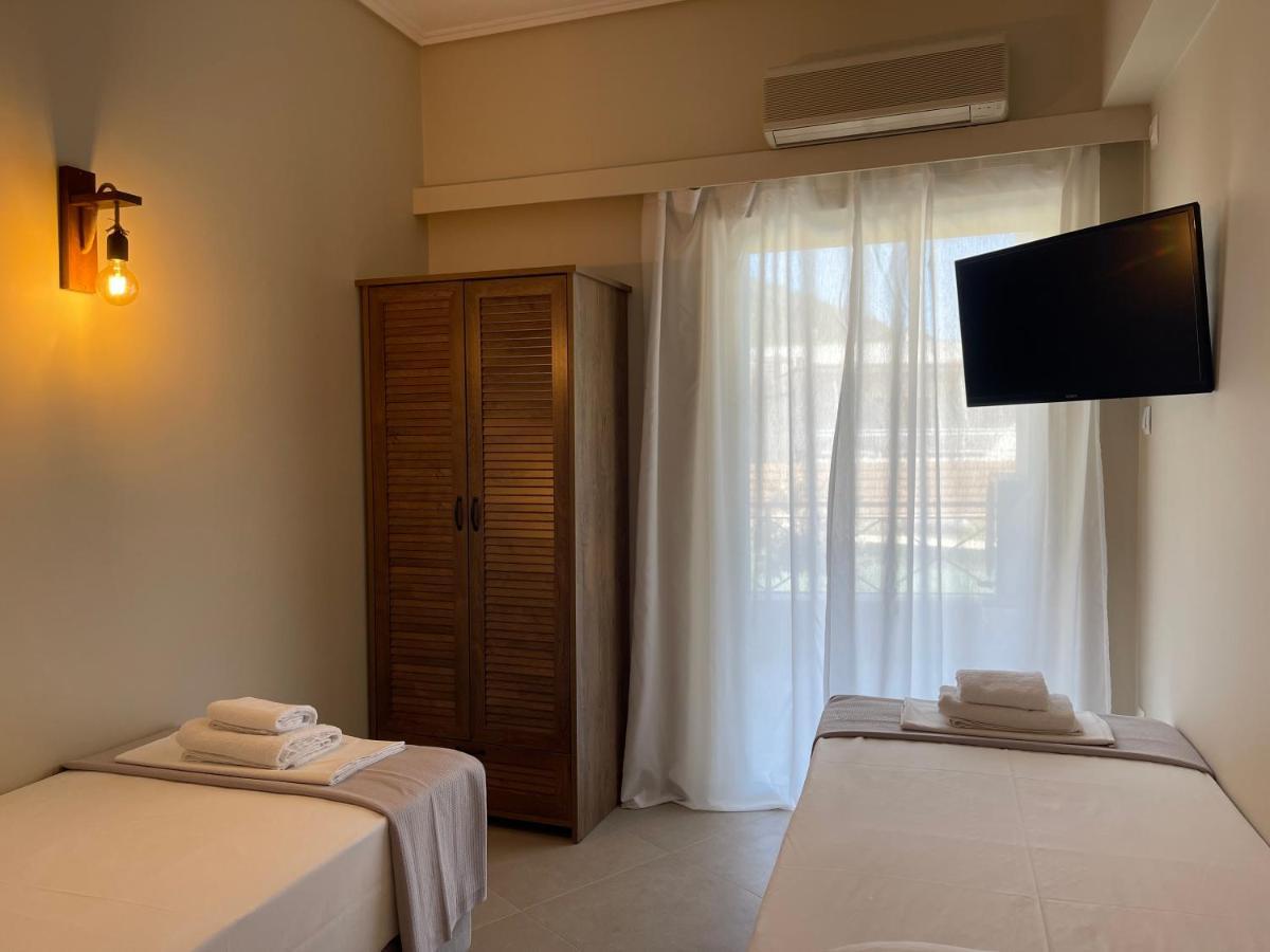 Helen Hotel Poros Town Exterior foto
