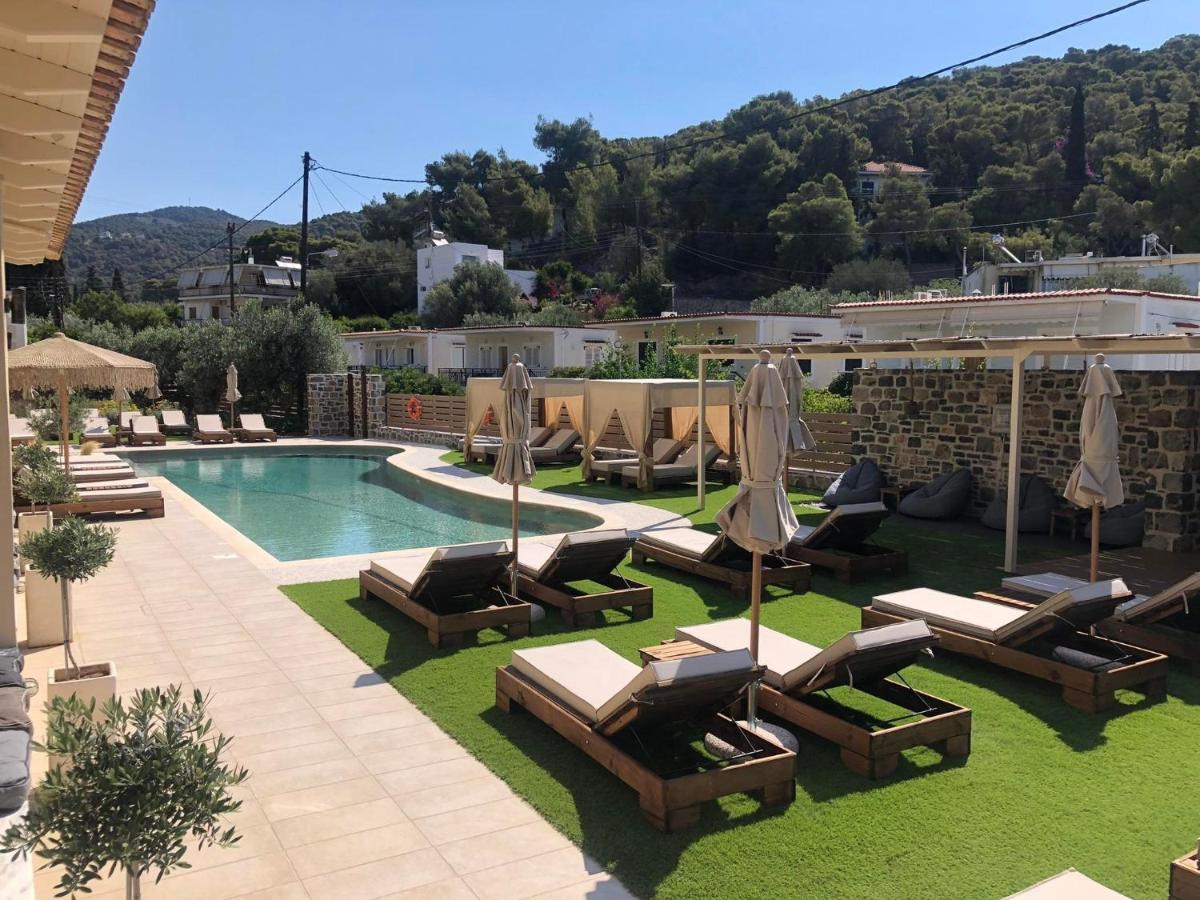 Helen Hotel Poros Town Exterior foto